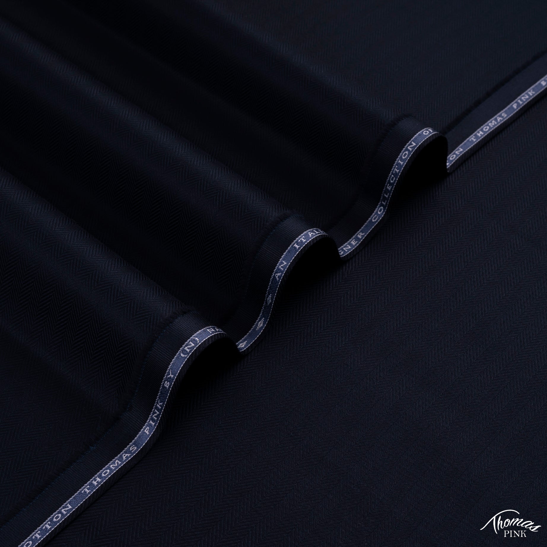 Thomas Pink - Winter 100% Cotton (4.5 Mtr) L.A Finish